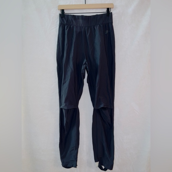 Nike Sportswear Tech Pack Leggings Black Stirrups Pants 930581-010 - Picture 2 of 8